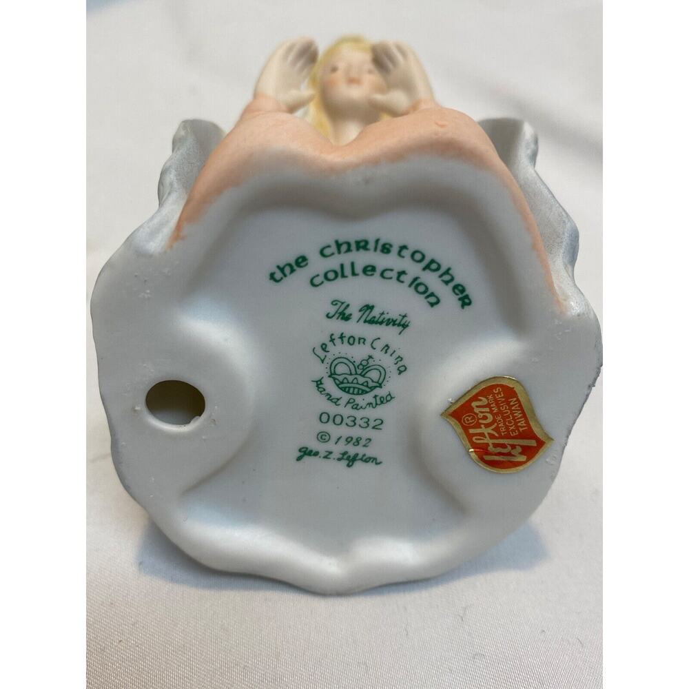 Lefton Porcelain Christopher Collection 5 Pc Nativity Set in Box - Picture 6 of 8